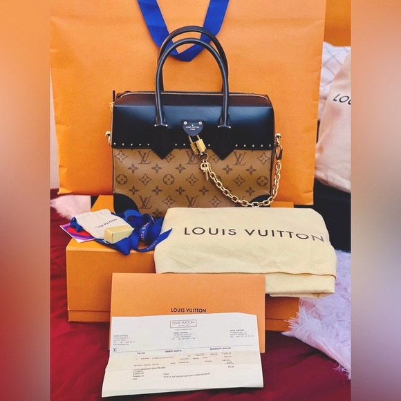 Louis Vuitton Handbags - City Malle bag , good condition like new box and full set box receipt